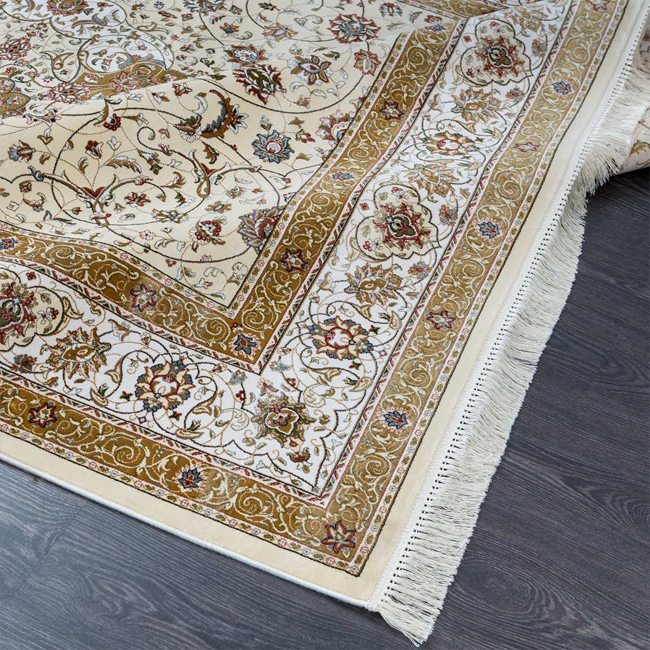 Чистка ковра из шёлка